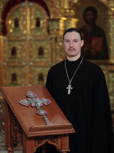Священник Артемий Кравченко