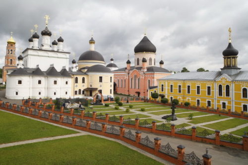 Паломники из Кучино в Давидовой пустыни