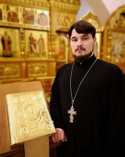 священник Петр Тюхалкин