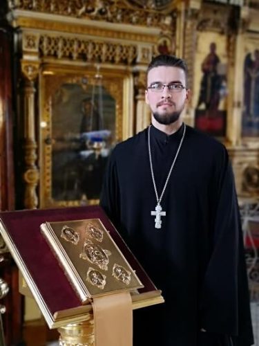 Священник Владимир Градов