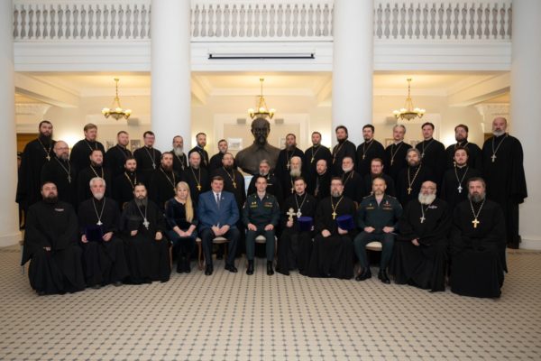 Встреча духовенства в дивизии имени Дзержинского