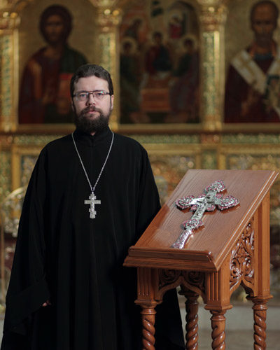 Священник Олег Бодров