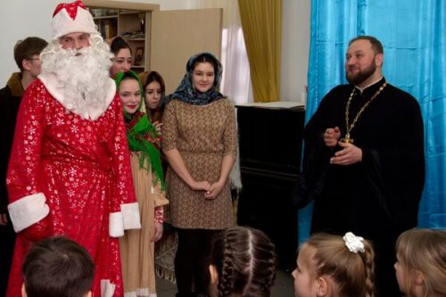 Школьная театральная студия в гостях в кучинском храме