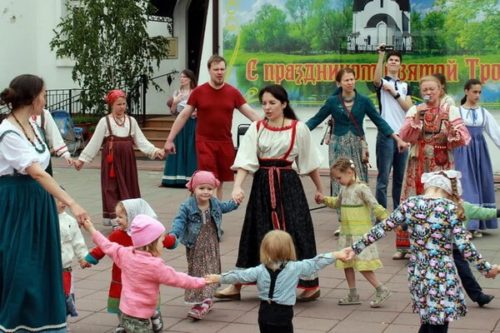 Троицкие гулянья на приходах благочиния