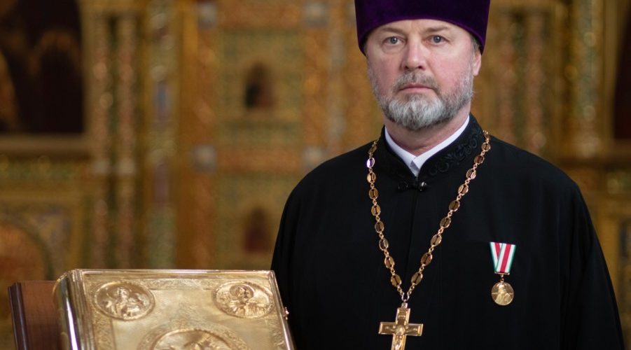 Священник Александр Иванов