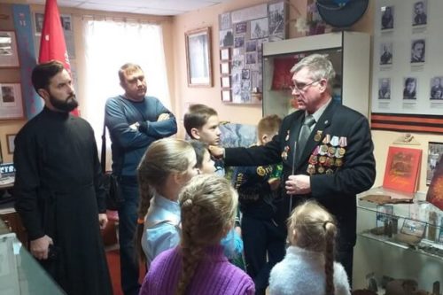 Встреча с ветеранами воскресной школы Серафимовского храма