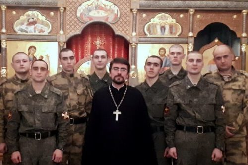 Беседа с солдатами в Никольском храме Балашихи
